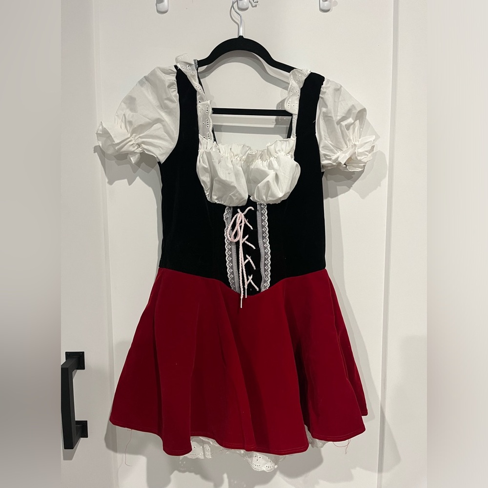 Scottish beer maid Halloween costume